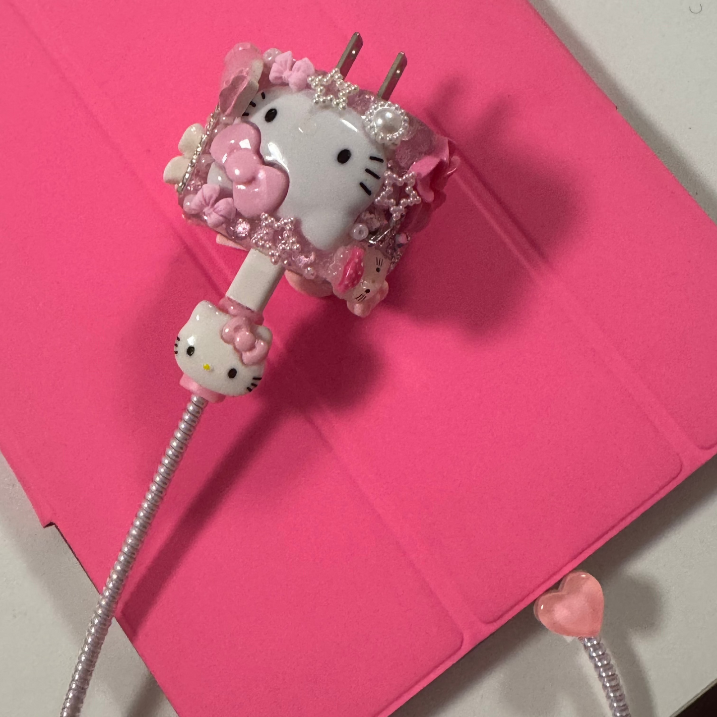 Hello Kitty charger